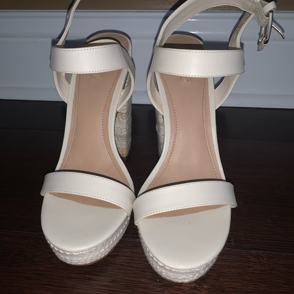 Heels - Picture 2 of 4
